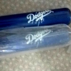 LA DODGER VINTAGE BASE BALL BATS